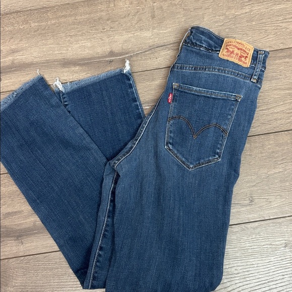 Levi’s Jeans - Picture 3 of 3